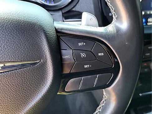 Used 2022 Chrysler 300 S AWD/4WD image 17