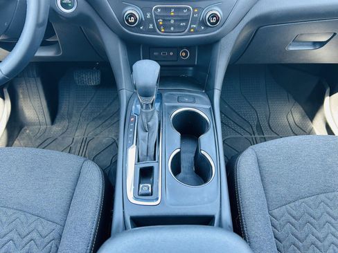 Used 2024 Chevrolet Equinox LT w/ LPO, Floor Liner Package FWD image 22