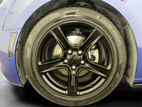 Used 2019 Chevrolet Camaro LT image 20