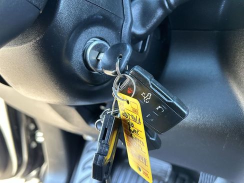 Used 2020 GMC Sierra 1500 Base w/ Sierra Value Package image 17