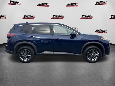 Certified 2026 Nissan Rogue SV AWD/4WD image 6
