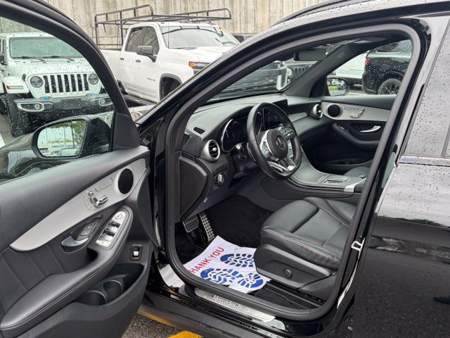 Used 2021 Mercedes-Benz GLC 300 4MATIC w/ AMG Line image 15
