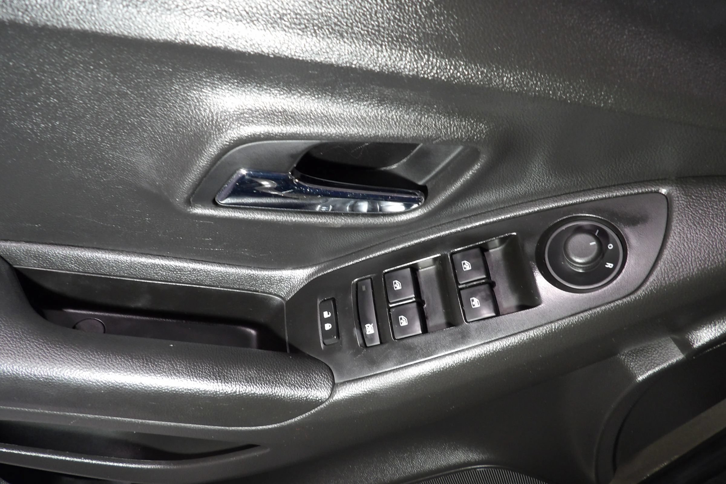 Used 2021 Chevrolet Trax LT w/ Driver Confidence Package FWD image 8