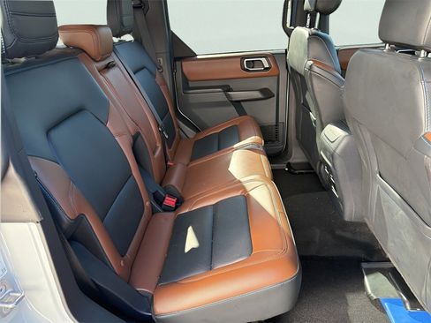 Certified 2024 Ford Bronco Outer Banks image 12