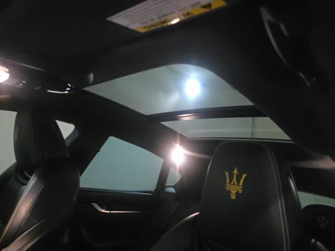 Used 2022 Maserati Levante Modena S image 14