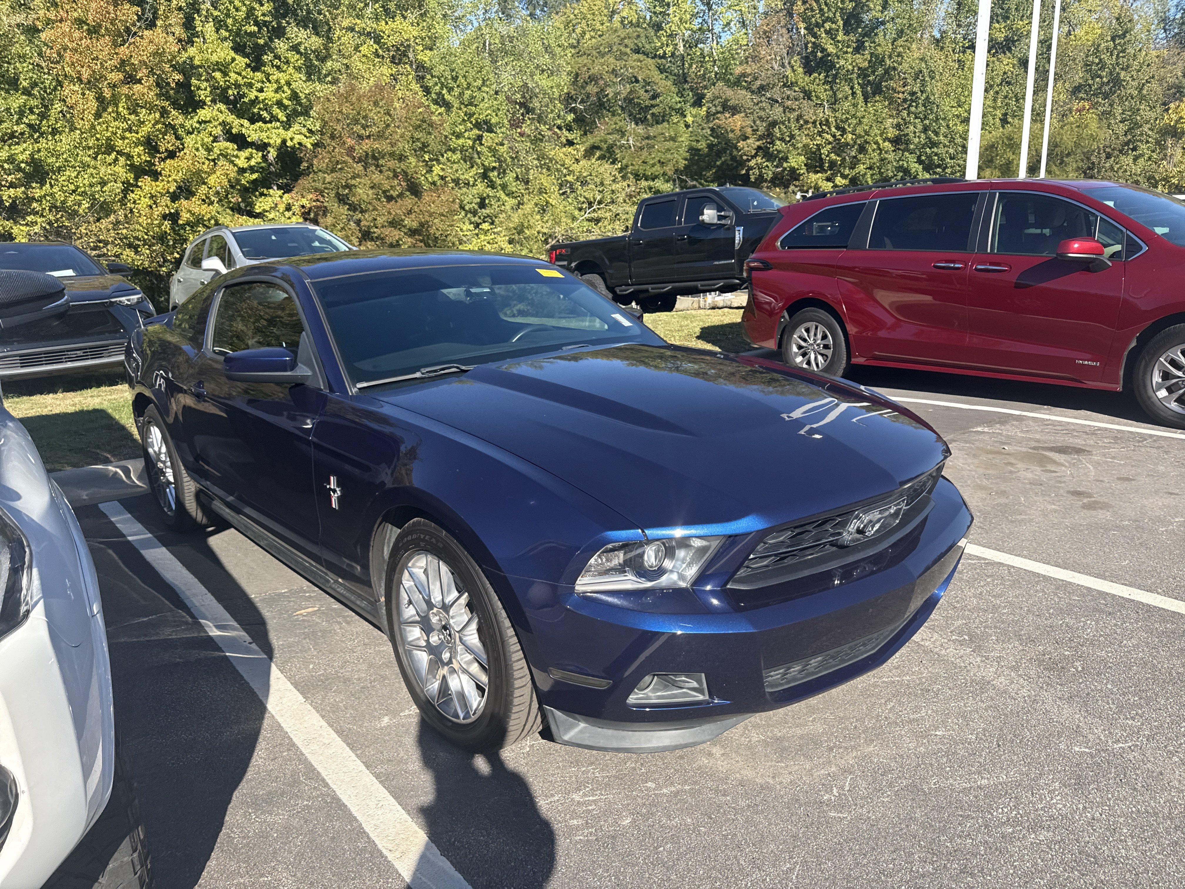Used 2012 Ford Mustang Premium RWD image 5