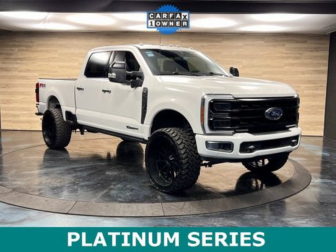 Used 2023 Ford F350 Platinum image 1