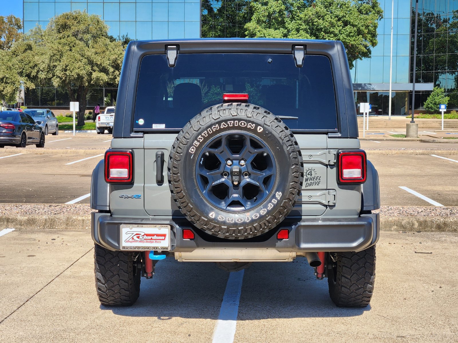 Used 2023 Jeep Wrangler Unlimited AWD/4WD image 5
