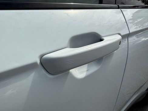 New 2025 Jeep Grand Cherokee L Altitude image 15