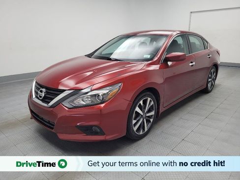 Used 2017 Nissan Altima 2.5 SR w/ Interior Lighting Package FWD image 1