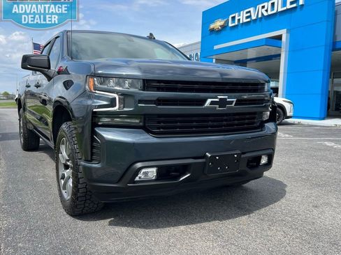 Used 2022 Chevrolet Silverado 1500 RST image 1