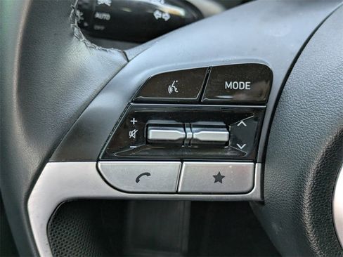 Used 2024 Hyundai Elantra SEL w/ Convenience Package image 20