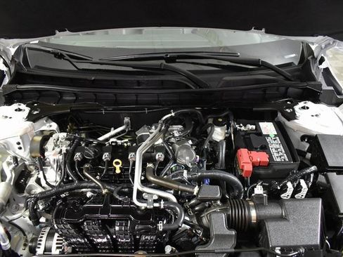 Certified 2025 Nissan Altima 2.5 SR image 36