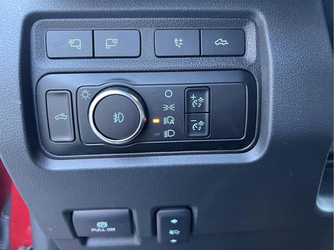 Used 2024 Ford F250 Platinum image 25