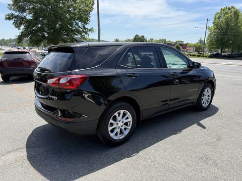 Used 2019 Chevrolet Equinox LS w/ LS Convenience Package image 5