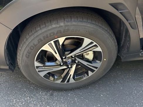 Used 2025 Subaru Crosstrek 2.0i Premium image 29