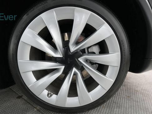 Used 2026 Tesla Model Y Long Range AWD/4WD image 9
