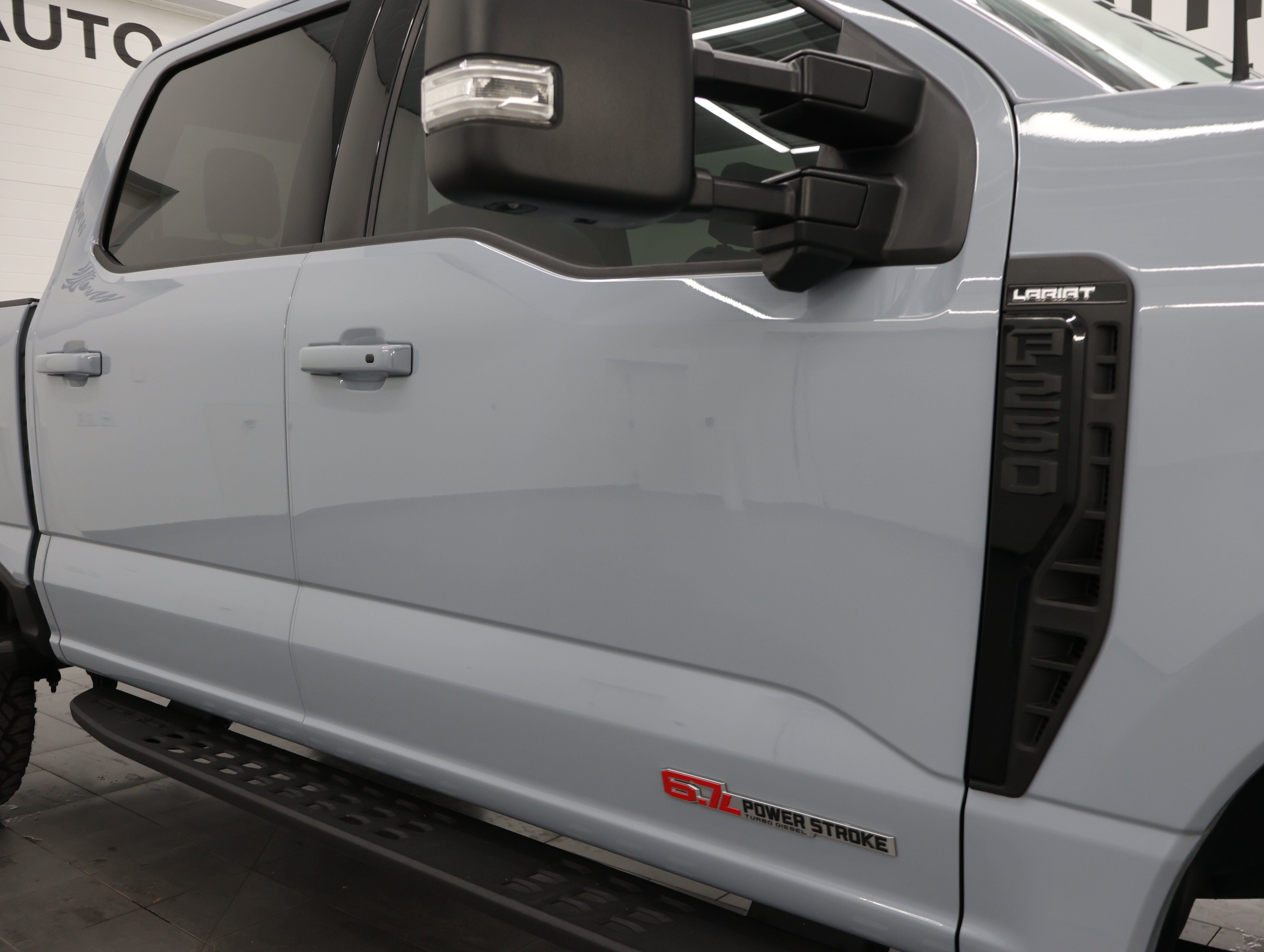 Used 2024 Ford F250 Lariat w/ Lariat Ultimate Package AWD/4WD image 28