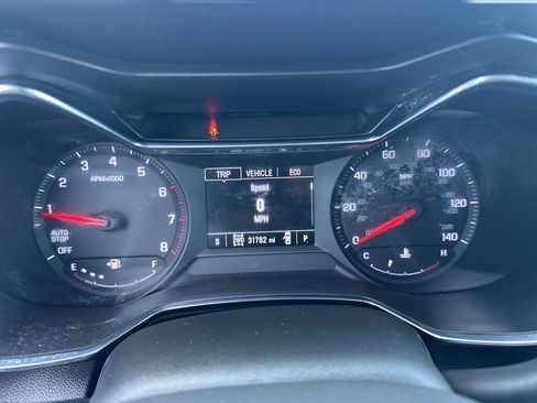 Used 2023 Chevrolet TrailBlazer LT w/ Convenience Package AWD/4WD image 11