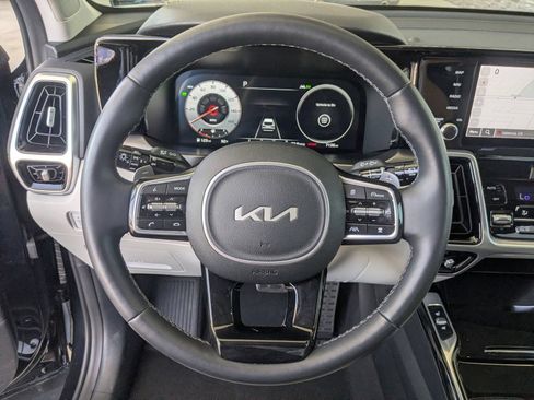 Used 2024 Kia Sorento SX Prestige AWD/4WD image 15