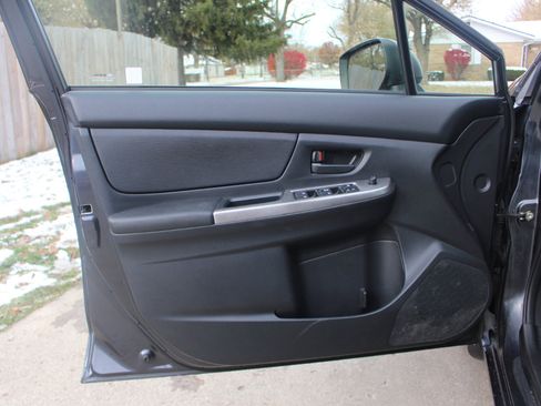 Used 2015 Subaru Impreza 2.0i image 12