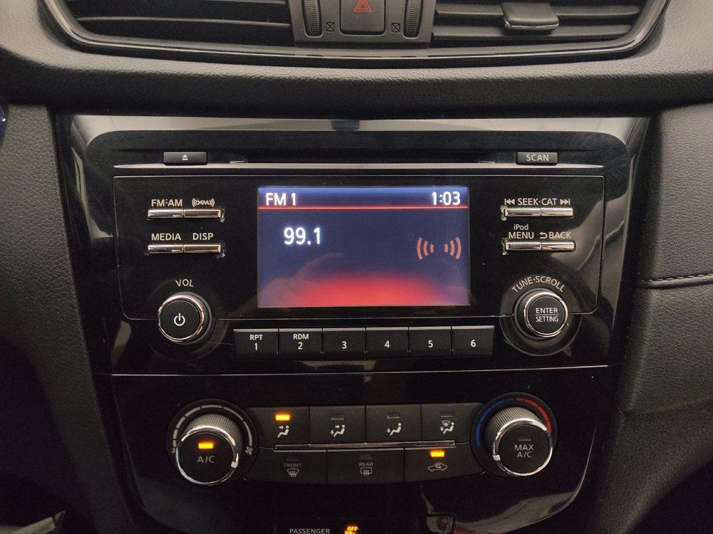 Used 2017 Nissan Rogue S AWD/4WD image 25