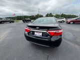 Used 2015 Toyota Camry image 5
