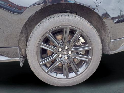 Certified 2023 Ford Edge ST-Line AWD/4WD image 12