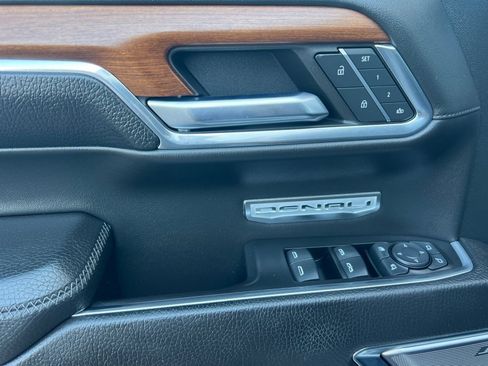 Used 2023 GMC Sierra 1500 Denali image 8