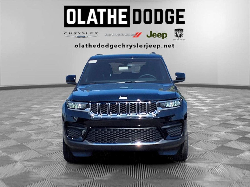 New 2027 Jeep Grand Cherokee Laredo X AWD/4WD image 32