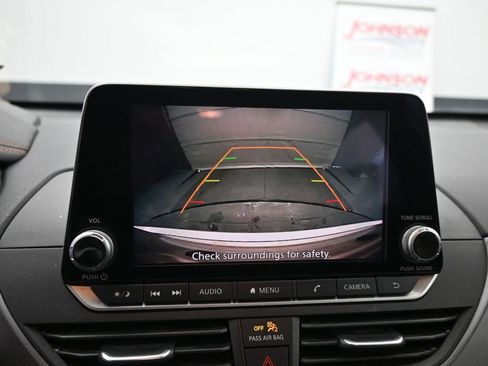 Used 2023 Nissan Altima 2.5 SR image 15