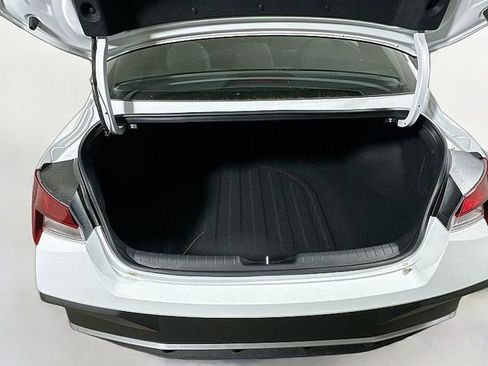 Certified 2025 Hyundai Elantra Sport FWD image 16