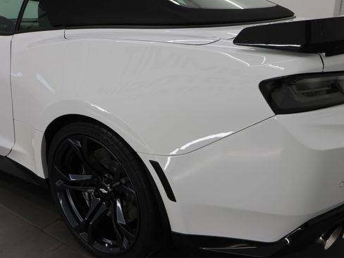 Used 2018 Chevrolet Camaro ZL1 RWD image 32