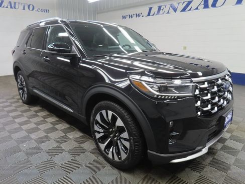 Used 2026 Ford Explorer Platinum w/ LUX Leather Package AWD/4WD image 3