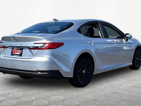 Used 2025 Toyota Camry LE AWD/4WD image 6