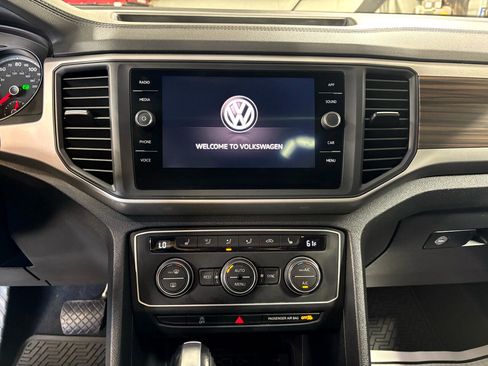 Used 2021 Volkswagen Atlas SE w/ Panoramic Sunroof Package image 33