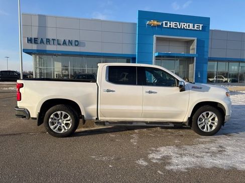 Used 2022 Chevrolet Silverado 1500 LTZ w/ LTZ Premium Package image 7