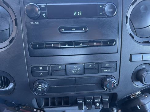 Used 2015 Ford F550 2WD SuperCab Super Duty w/ Power Equipment Group image 18