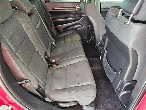 Used 2018 Jeep Grand Cherokee Laredo image 20