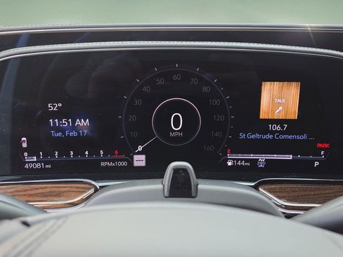 Certified 2022 Cadillac Escalade ESV Sport Platinum image 28