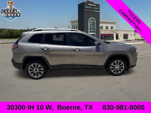 Used 2021 Jeep Cherokee Latitude Lux w/ Comfort/Convenience Group FWD image 2
