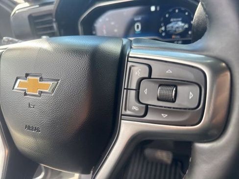 Used 2023 Chevrolet Silverado 1500 LT image 16