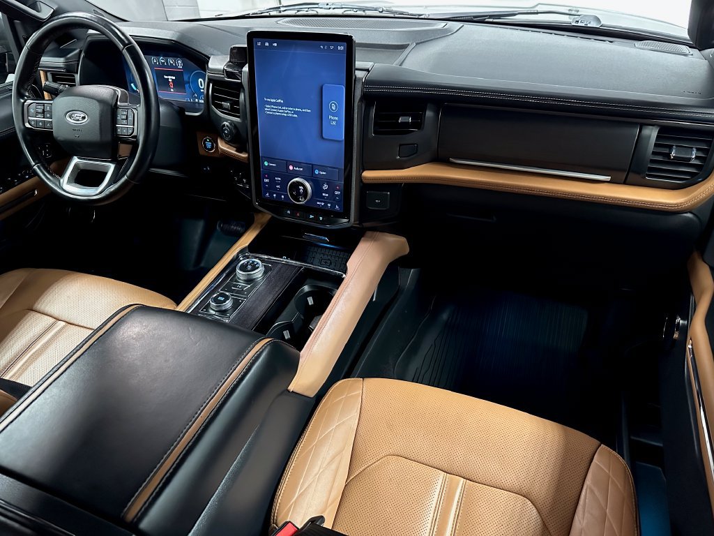 Used 2024 Ford Expedition Max Platinum AWD/4WD image 11