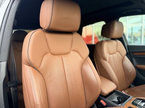 Certified 2023 Audi Q5 e Premium Plus w/ Premium Plus Package image 22