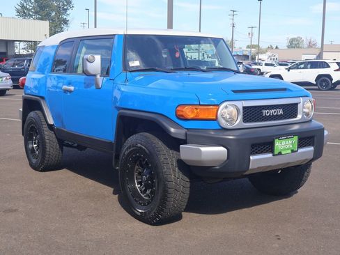 Used 2007 Toyota FJ Cruiser 4WD image 9