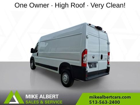Used 2024 RAM ProMaster 2500 w/ Convenience Group FWD image 5