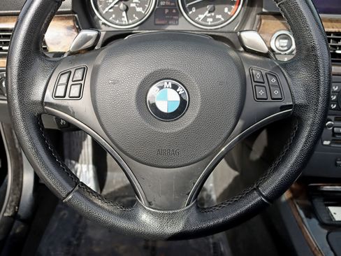 Used 2008 BMW 335i Convertible image 18
