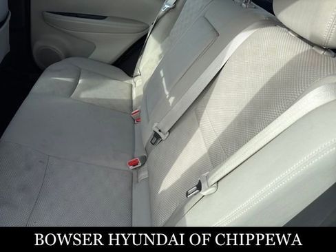 Used 2018 Nissan Rogue Sport SV image 10