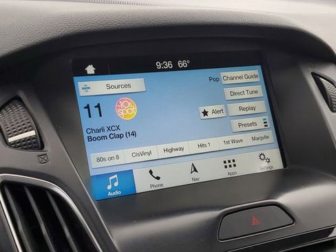 Used 2017 Ford Focus Titanium image 25