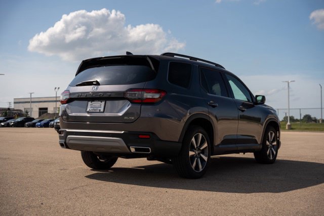 Used 2025 Honda Pilot Elite image 7
